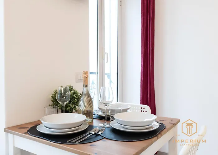 Historic Center Loft - 5min To Colosseum, 300mt To Metro, Pvt Balcony, A-c *