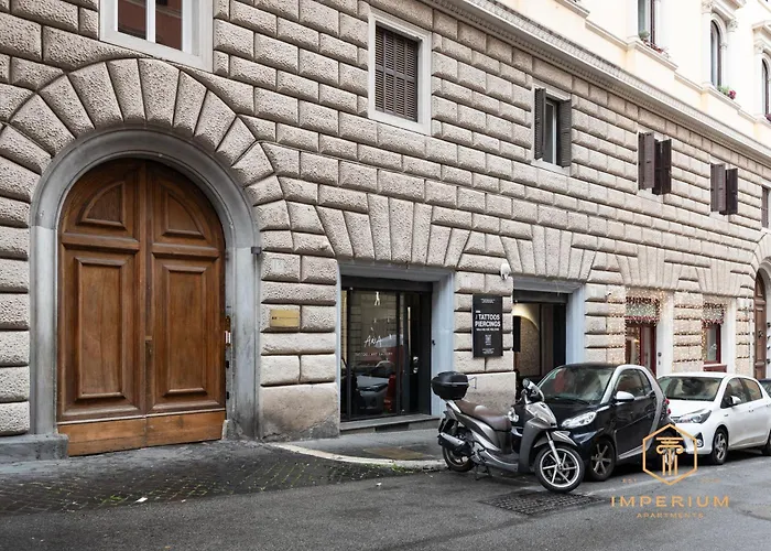 Historic Center Loft - 5min To Colosseum, 300mt To Metro, Pvt Balcony, A-c Apartament